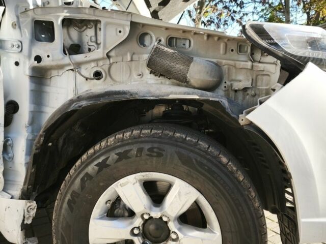 Белый Тойота Ленд Крузер Прадо 150, объемом двигателя 2.8 л и пробегом 156 тыс. км за 22000 $, фото 13 на Automoto.ua