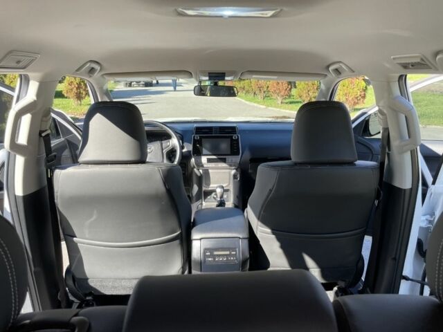 Белый Тойота Ленд Крузер Прадо 150, объемом двигателя 2.7 л и пробегом 59 тыс. км за 34000 $, фото 17 на Automoto.ua