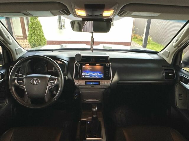 Білий Тойота Ленд Крузер Прадо 150, об'ємом двигуна 2.8 л та пробігом 101 тис. км за 40000 $, фото 12 на Automoto.ua