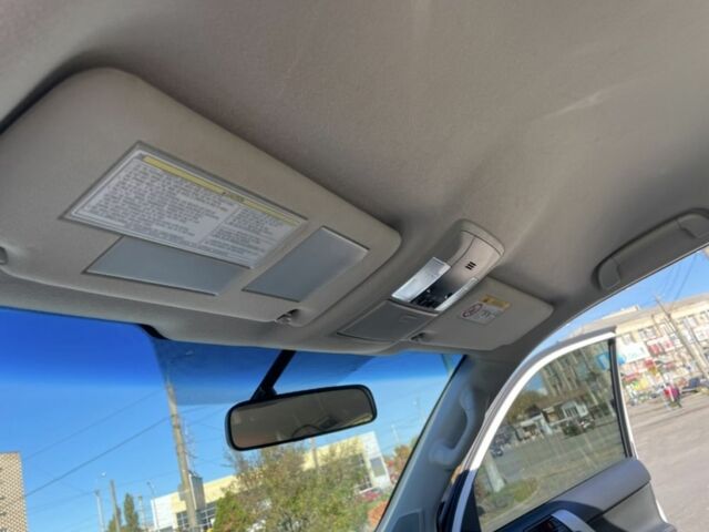 Белый Тойота Ленд Крузер Прадо 150, объемом двигателя 2.7 л и пробегом 59 тыс. км за 34000 $, фото 13 на Automoto.ua