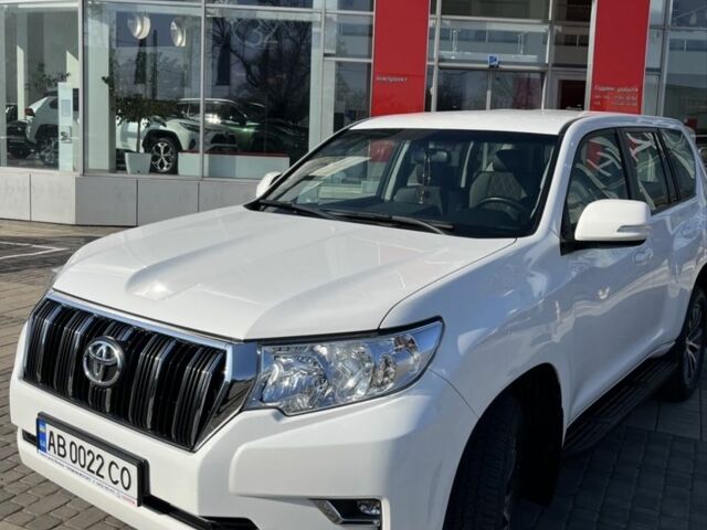 Белый Тойота Ленд Крузер Прадо 150, объемом двигателя 2.7 л и пробегом 59 тыс. км за 34000 $, фото 4 на Automoto.ua