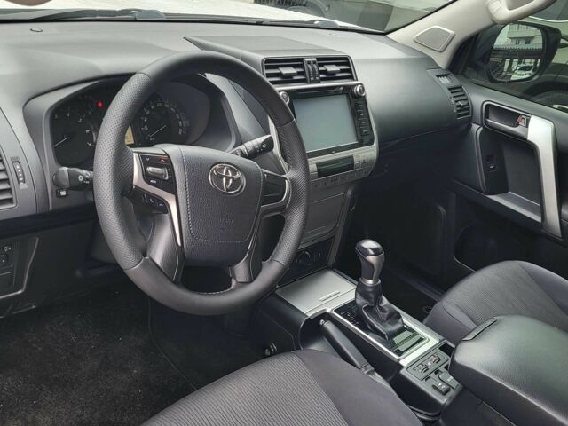 Белый Тойота Ленд Крузер Прадо 150, объемом двигателя 2.7 л и пробегом 152 тыс. км за 30500 $, фото 4 на Automoto.ua