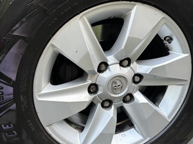 Белый Тойота Ленд Крузер Прадо 150, объемом двигателя 2.8 л и пробегом 98 тыс. км за 35333 $, фото 11 на Automoto.ua