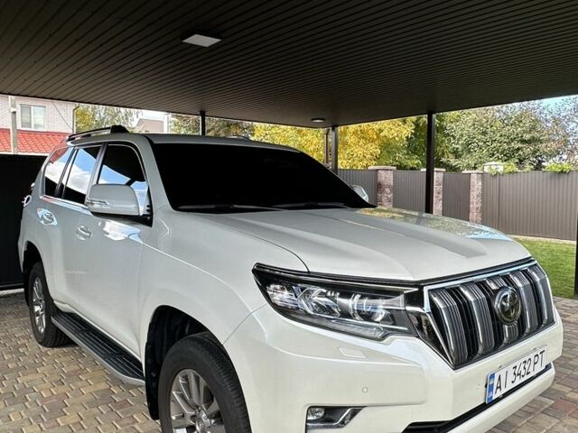 Білий Тойота Ленд Крузер Прадо 150, об'ємом двигуна 2.8 л та пробігом 101 тис. км за 40000 $, фото 3 на Automoto.ua