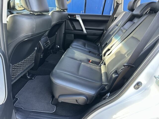 Білий Тойота Ленд Крузер Прадо 150, об'ємом двигуна 4 л та пробігом 132 тис. км за 39900 $, фото 19 на Automoto.ua