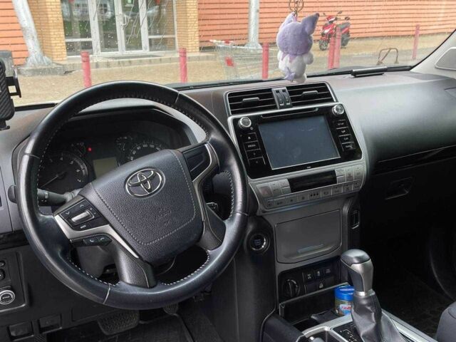 Білий Тойота Ленд Крузер Прадо 150, об'ємом двигуна 0 л та пробігом 80 тис. км за 36500 $, фото 8 на Automoto.ua