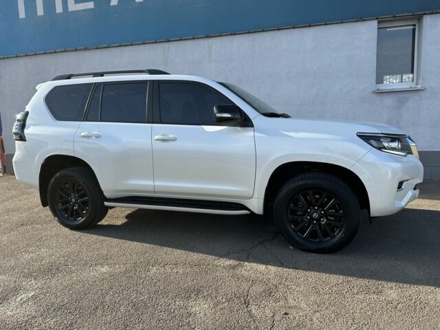 Білий Тойота Ленд Крузер Прадо 150, об'ємом двигуна 4 л та пробігом 132 тис. км за 39900 $, фото 6 на Automoto.ua