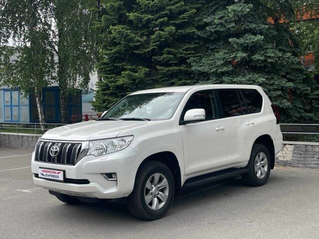 Білий Тойота Ленд Крузер Прадо 150, об'ємом двигуна 0 л та пробігом 80 тис. км за 36500 $, фото 4 на Automoto.ua