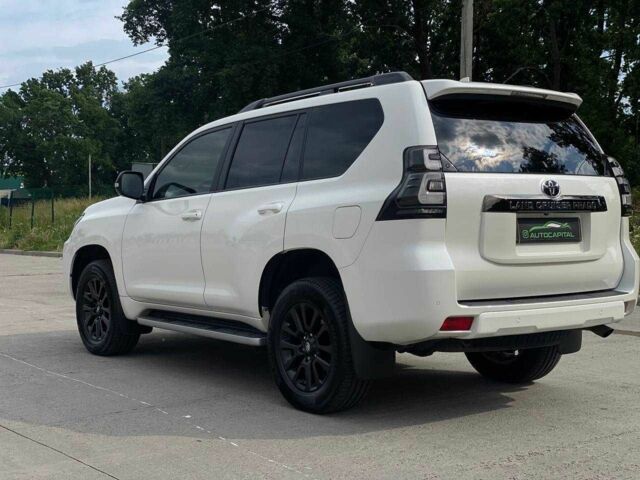 Білий Тойота Ленд Крузер Прадо 150, об'ємом двигуна 4 л та пробігом 130 тис. км за 44490 $, фото 4 на Automoto.ua