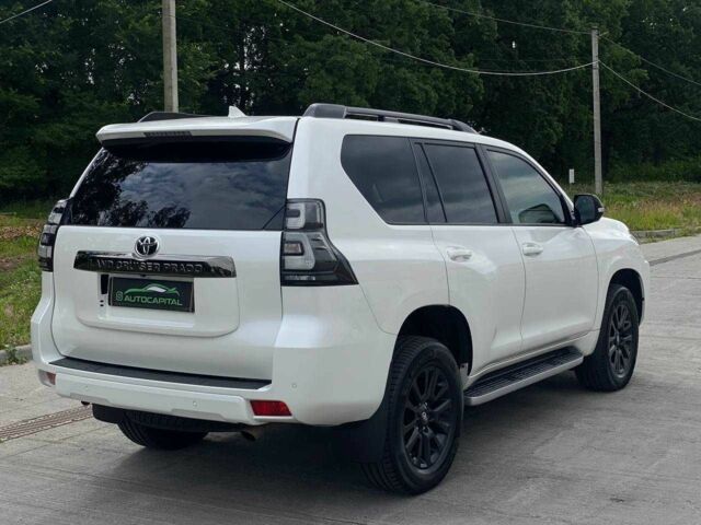 Білий Тойота Ленд Крузер Прадо 150, об'ємом двигуна 4 л та пробігом 130 тис. км за 44490 $, фото 7 на Automoto.ua