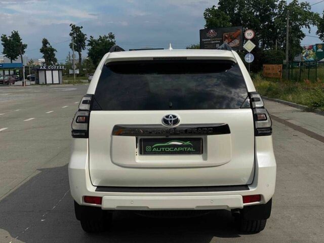 Білий Тойота Ленд Крузер Прадо 150, об'ємом двигуна 4 л та пробігом 130 тис. км за 44490 $, фото 5 на Automoto.ua