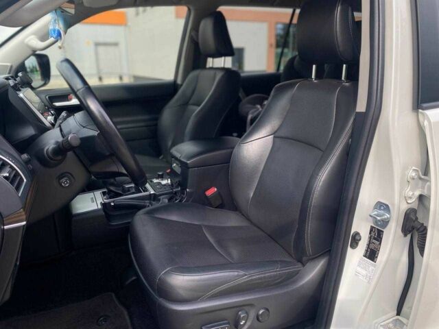 Білий Тойота Ленд Крузер Прадо 150, об'ємом двигуна 4 л та пробігом 130 тис. км за 44490 $, фото 9 на Automoto.ua