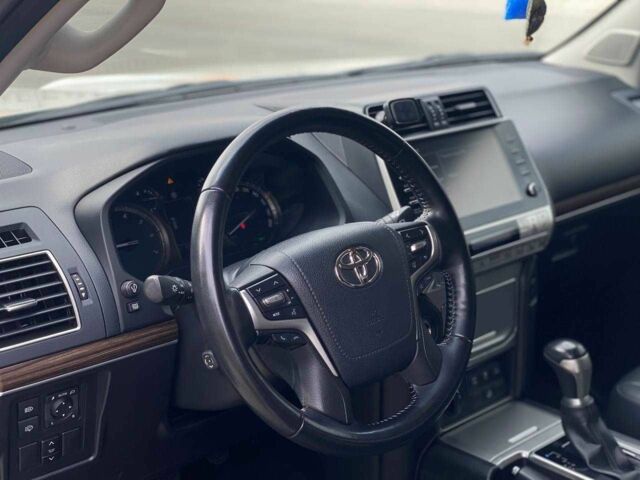 Білий Тойота Ленд Крузер Прадо 150, об'ємом двигуна 4 л та пробігом 130 тис. км за 44490 $, фото 8 на Automoto.ua