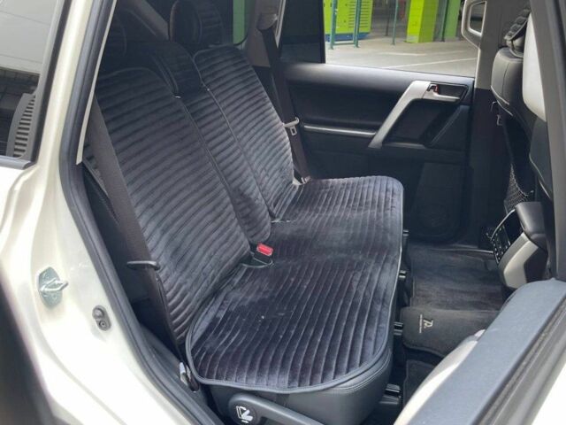 Белый Тойота Ленд Крузер Прадо 150, объемом двигателя 4 л и пробегом 38 тыс. км за 55000 $, фото 8 на Automoto.ua