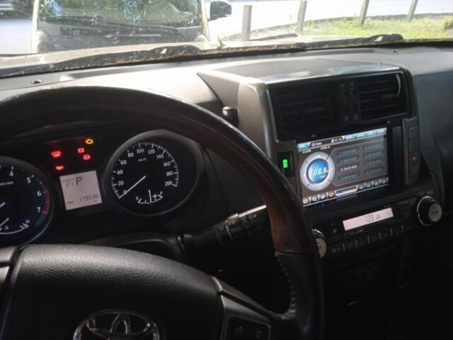 Бежевий Тойота Ленд Крузер Прадо 150, об'ємом двигуна 2.7 л та пробігом 180 тис. км за 24999 $, фото 2 на Automoto.ua