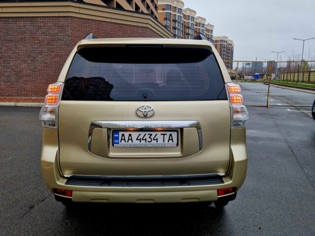 Бежевий Тойота Ленд Крузер Прадо 150, об'ємом двигуна 3 л та пробігом 459 тис. км за 21600 $, фото 10 на Automoto.ua