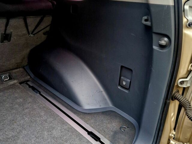 Бежевий Тойота Ленд Крузер Прадо 150, об'ємом двигуна 3 л та пробігом 459 тис. км за 21600 $, фото 7 на Automoto.ua