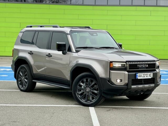 Бежевый Тойота Ленд Крузер Прадо 150, объемом двигателя 2.8 л и пробегом 15 тыс. км за 67900 $, фото 2 на Automoto.ua