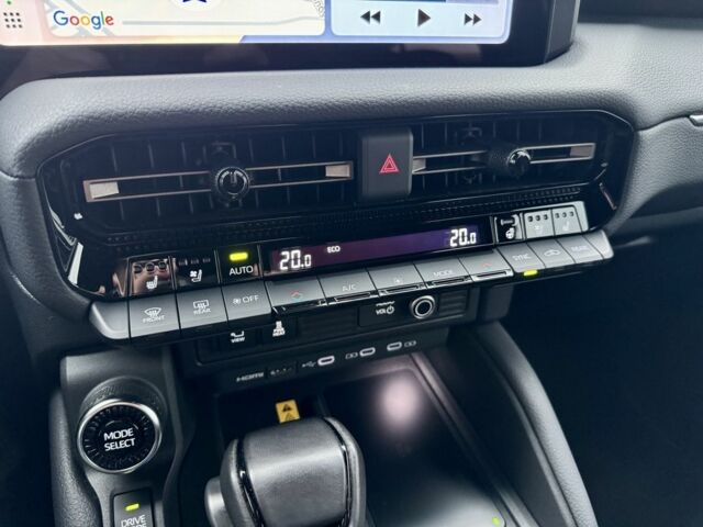 Бежевый Тойота Ленд Крузер Прадо 150, объемом двигателя 2.8 л и пробегом 15 тыс. км за 67900 $, фото 20 на Automoto.ua