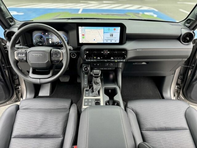 Бежевый Тойота Ленд Крузер Прадо 150, объемом двигателя 2.8 л и пробегом 15 тыс. км за 67900 $, фото 16 на Automoto.ua