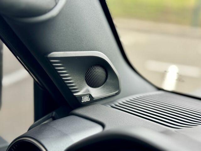 Бежевый Тойота Ленд Крузер Прадо 150, объемом двигателя 2.8 л и пробегом 15 тыс. км за 67900 $, фото 23 на Automoto.ua