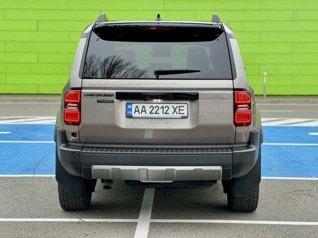 Бежевый Тойота Ленд Крузер Прадо 150, объемом двигателя 2.8 л и пробегом 15 тыс. км за 67900 $, фото 4 на Automoto.ua