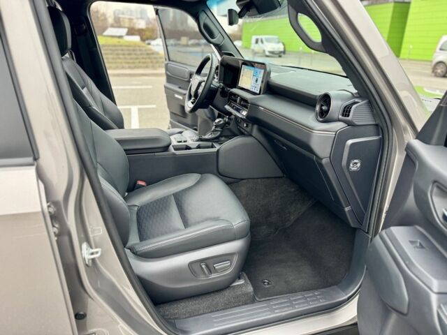 Бежевый Тойота Ленд Крузер Прадо 150, объемом двигателя 2.8 л и пробегом 15 тыс. км за 67900 $, фото 15 на Automoto.ua