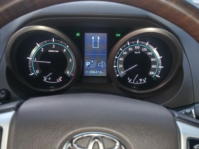 Чорний Тойота Ленд Крузер Прадо 150, об'ємом двигуна 3 л та пробігом 300 тис. км за 22500 $, фото 2 на Automoto.ua