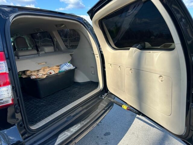 Черный Тойота Ленд Крузер Прадо 150, объемом двигателя 4 л и пробегом 231 тыс. км за 26500 $, фото 13 на Automoto.ua