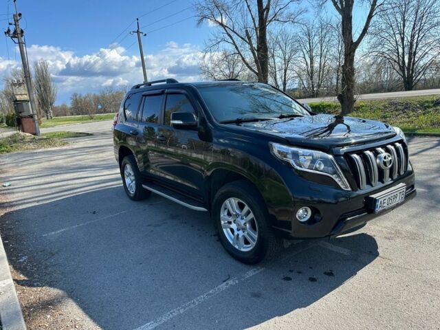 Черный Тойота Ленд Крузер Прадо 150, объемом двигателя 4 л и пробегом 231 тыс. км за 26500 $, фото 4 на Automoto.ua