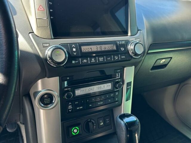 Черный Тойота Ленд Крузер Прадо 150, объемом двигателя 4 л и пробегом 231 тыс. км за 26500 $, фото 11 на Automoto.ua