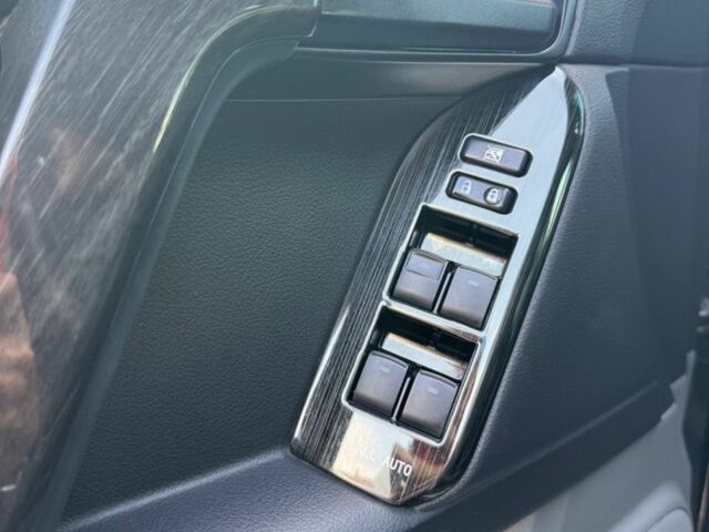 Черный Тойота Ленд Крузер Прадо 150, объемом двигателя 2.7 л и пробегом 147 тыс. км за 25500 $, фото 13 на Automoto.ua