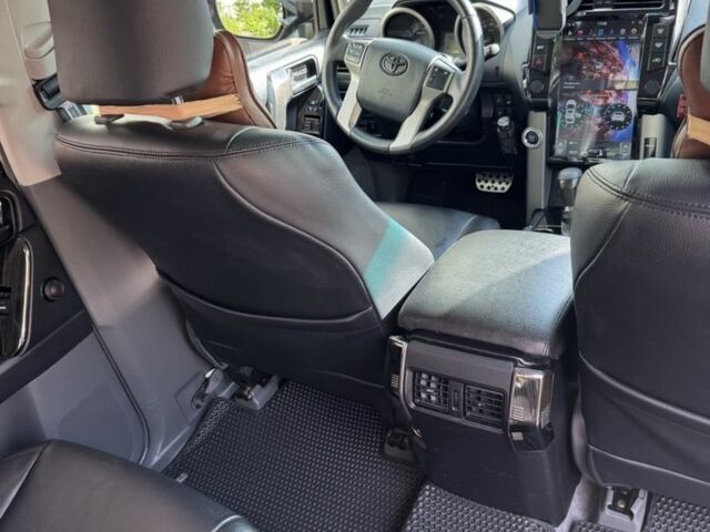 Черный Тойота Ленд Крузер Прадо 150, объемом двигателя 2.7 л и пробегом 147 тыс. км за 25500 $, фото 8 на Automoto.ua