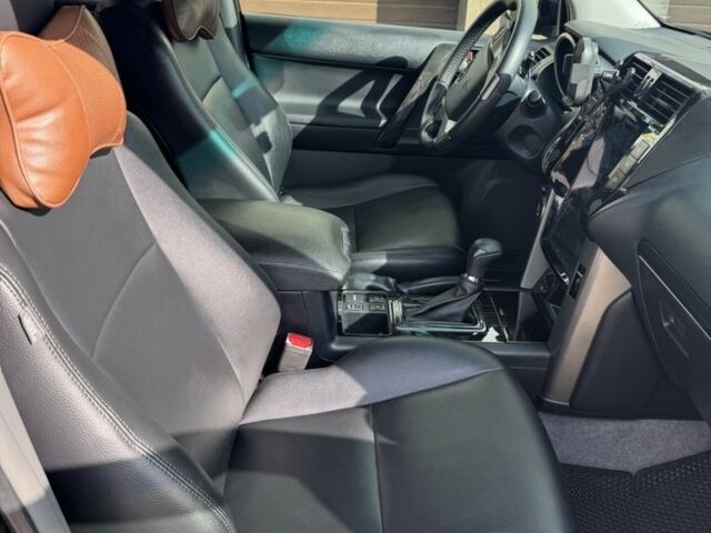 Черный Тойота Ленд Крузер Прадо 150, объемом двигателя 2.7 л и пробегом 147 тыс. км за 25500 $, фото 9 на Automoto.ua