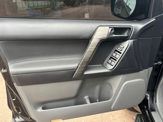 Черный Тойота Ленд Крузер Прадо 150, объемом двигателя 2.7 л и пробегом 248 тыс. км за 21000 $, фото 8 на Automoto.ua