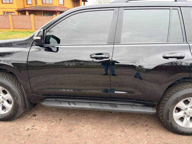 Черный Тойота Ленд Крузер Прадо 150, объемом двигателя 2.7 л и пробегом 248 тыс. км за 21000 $, фото 1 на Automoto.ua