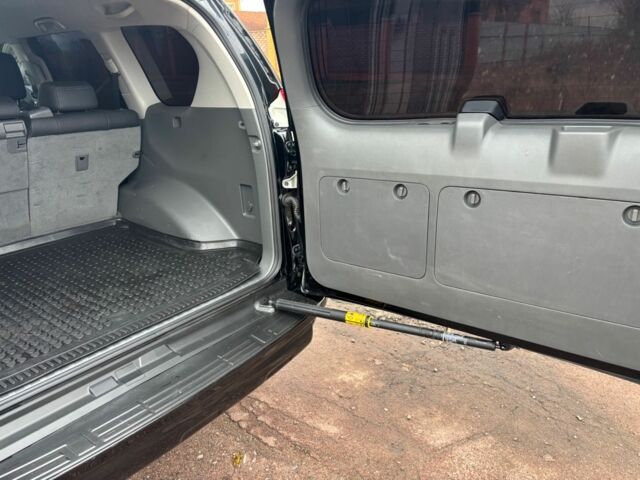 Черный Тойота Ленд Крузер Прадо 150, объемом двигателя 2.7 л и пробегом 248 тыс. км за 21000 $, фото 10 на Automoto.ua