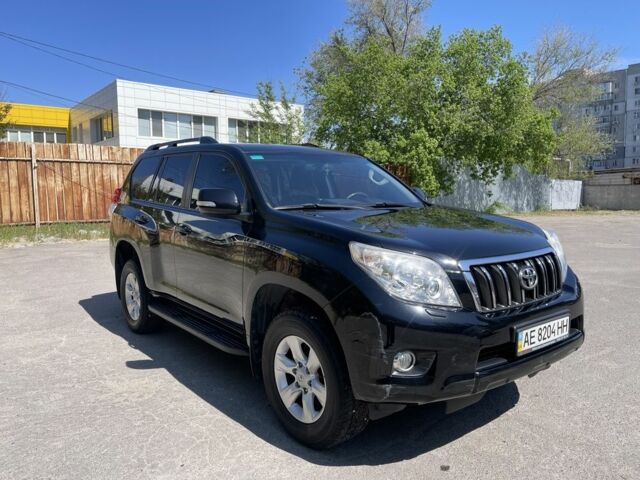 Черный Тойота Ленд Крузер Прадо 150, объемом двигателя 3 л и пробегом 130 тыс. км за 24900 $, фото 2 на Automoto.ua