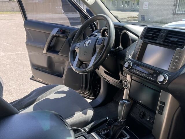 Черный Тойота Ленд Крузер Прадо 150, объемом двигателя 3 л и пробегом 130 тыс. км за 24900 $, фото 7 на Automoto.ua