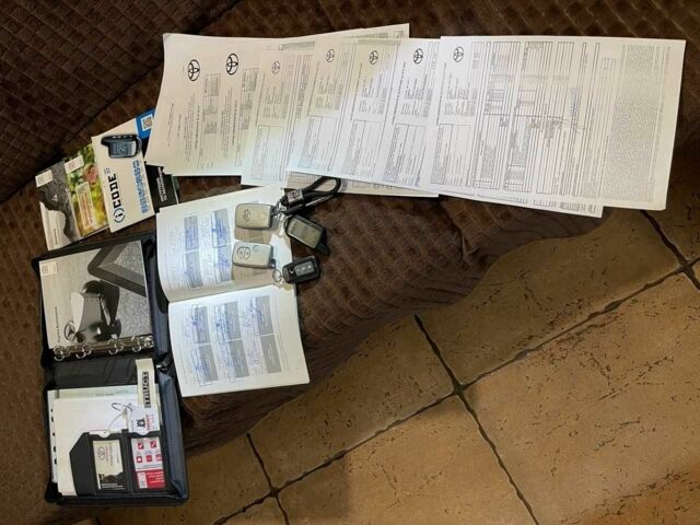 Черный Тойота Ленд Крузер Прадо 150, объемом двигателя 3 л и пробегом 132 тыс. км за 35900 $, фото 23 на Automoto.ua