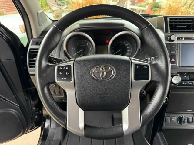 Черный Тойота Ленд Крузер Прадо 150, объемом двигателя 3 л и пробегом 132 тыс. км за 35900 $, фото 22 на Automoto.ua