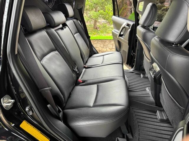 Черный Тойота Ленд Крузер Прадо 150, объемом двигателя 3 л и пробегом 132 тыс. км за 35900 $, фото 17 на Automoto.ua