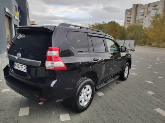 Черный Тойота Ленд Крузер Прадо 150, объемом двигателя 3 л и пробегом 117 тыс. км за 34000 $, фото 4 на Automoto.ua