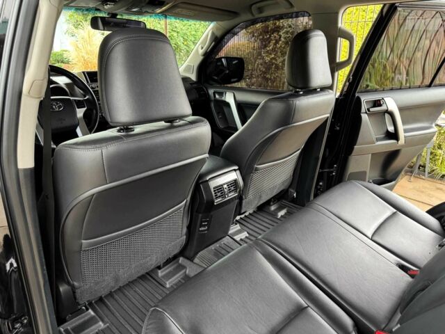 Черный Тойота Ленд Крузер Прадо 150, объемом двигателя 3 л и пробегом 132 тыс. км за 35900 $, фото 19 на Automoto.ua