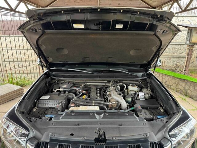 Черный Тойота Ленд Крузер Прадо 150, объемом двигателя 3 л и пробегом 132 тыс. км за 35900 $, фото 4 на Automoto.ua