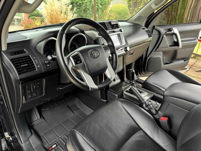 Черный Тойота Ленд Крузер Прадо 150, объемом двигателя 3 л и пробегом 132 тыс. км за 35900 $, фото 7 на Automoto.ua