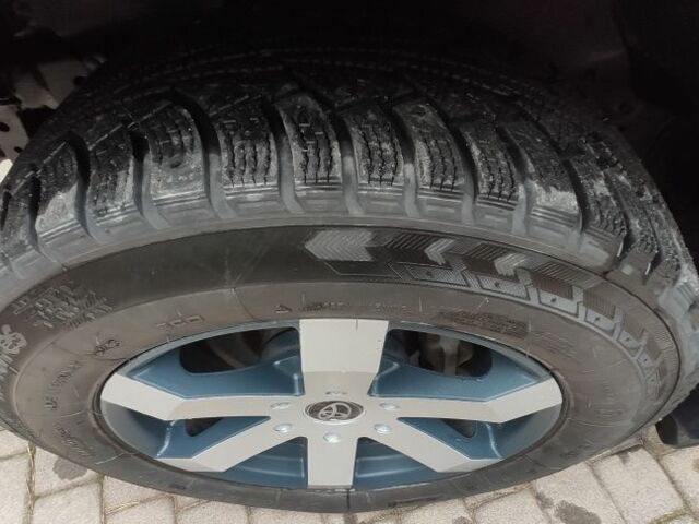 Чорний Тойота Ленд Крузер Прадо 150, об'ємом двигуна 2.7 л та пробігом 159 тис. км за 27777 $, фото 16 на Automoto.ua