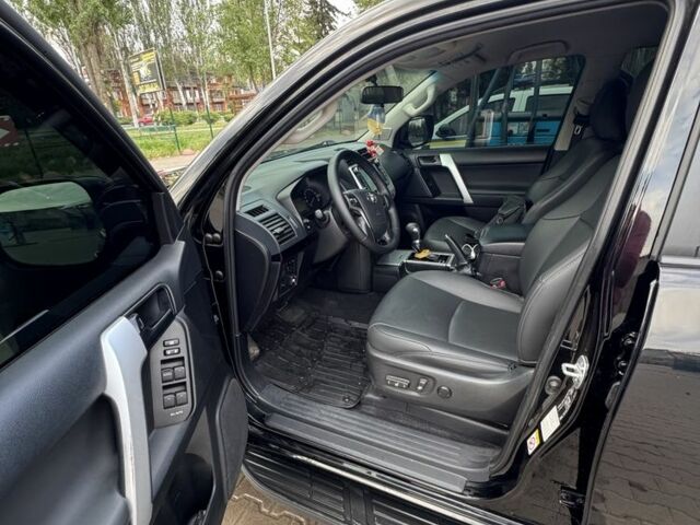 Черный Тойота Ленд Крузер Прадо 150, объемом двигателя 2.7 л и пробегом 131 тыс. км за 29500 $, фото 5 на Automoto.ua