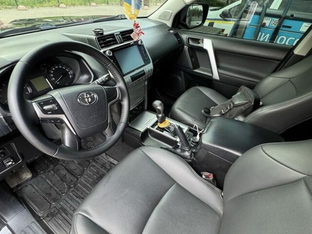 Черный Тойота Ленд Крузер Прадо 150, объемом двигателя 2.7 л и пробегом 131 тыс. км за 29500 $, фото 6 на Automoto.ua