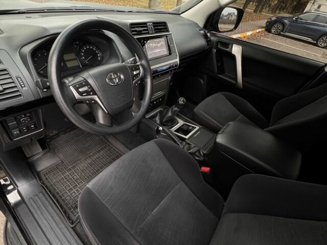 Чорний Тойота Ленд Крузер Прадо 150, об'ємом двигуна 2.7 л та пробігом 111 тис. км за 28500 $, фото 6 на Automoto.ua